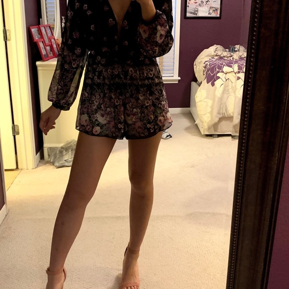 Floral long sleeve romper - Picture 3 of 3